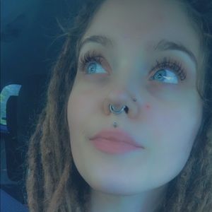 Meet your Posher, Melana